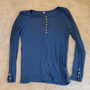 Women's Ribbed LS Henley